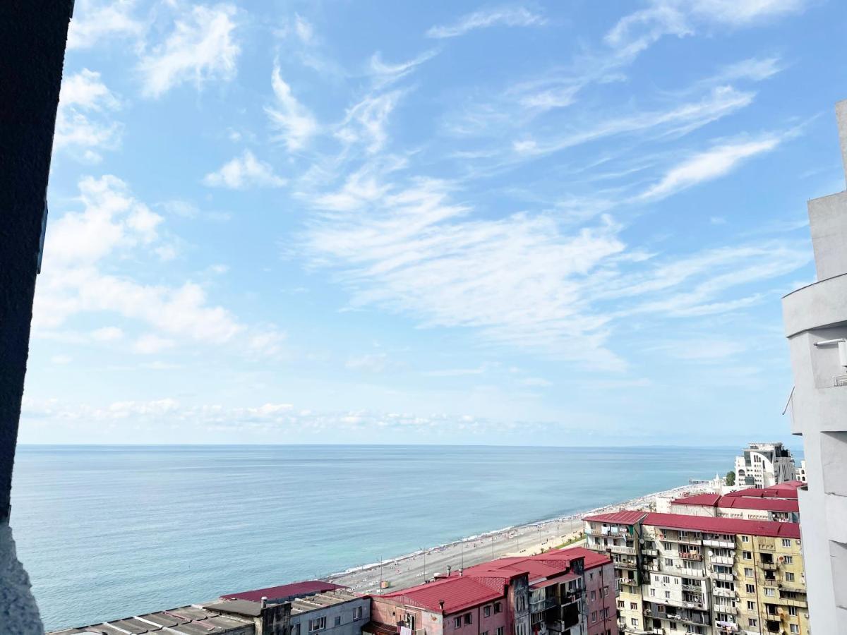 Beautiful Horizon First Line Apartment Batumi Exterior photo